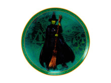 Load image into Gallery viewer, Maxwell &amp; Williams Wicked Magical Coupe Side Plate 19cm Elphaba Gift Boxed