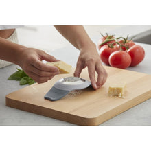 Load image into Gallery viewer, Grand Designs Kitchen 2 in 1 Garlic Crusher - Grate &amp; Crush